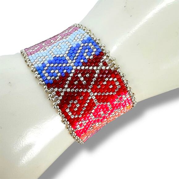 HANDMADE Silver Treasures Cuff Bracelet 7" Artisan Bohemian Whimsy - Picture 1 of 6